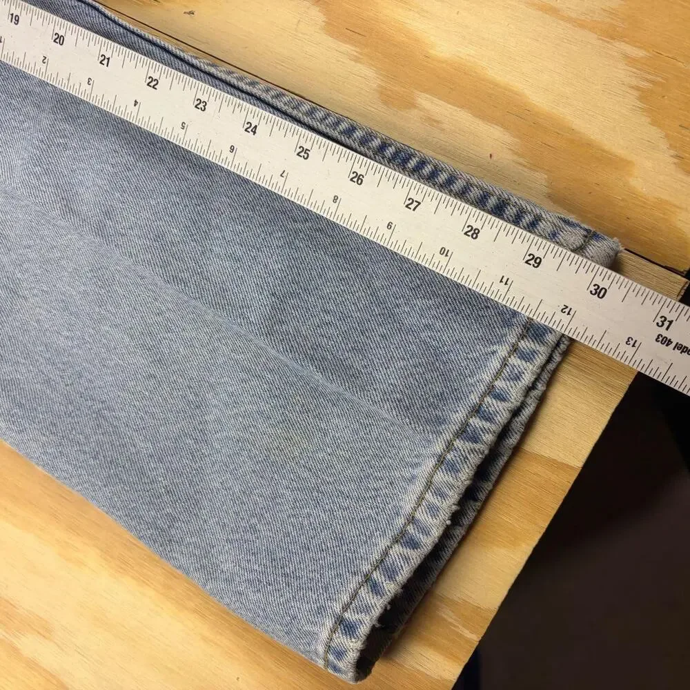 Vintage 1997 Levi’s SilverTab Flare Jeans – Light Blue Washed – Size 9